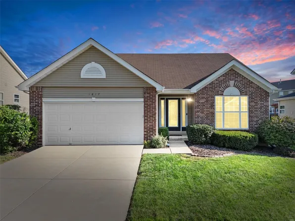 1817 Briarcommon Dr, Lake Saint Louis, MO 63367