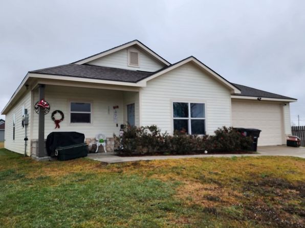 105 Macaw Ave
