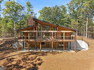 280 Pine Ln, Mineral Bluff, GA 30559