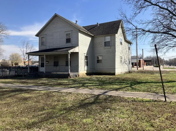 1230 Washington Ave, Parsons, KS 67357
