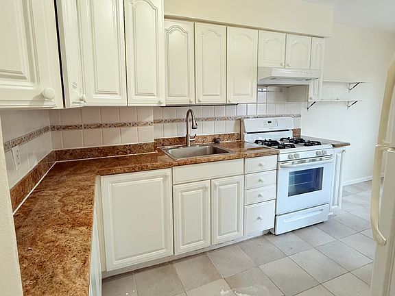 5th image of 4131 210th St Floor 2