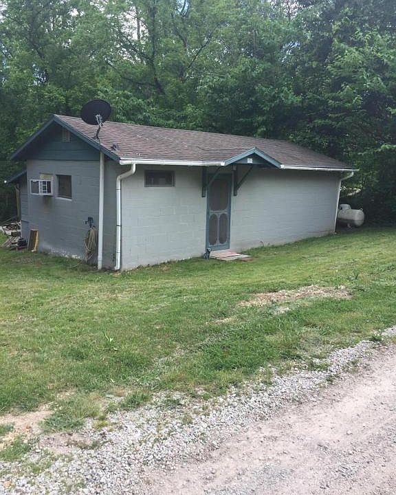1st image of 198 Lakeview Ln