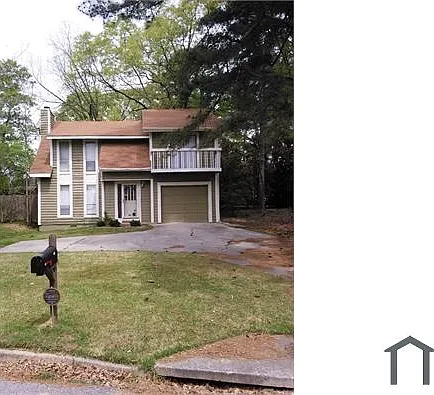 903 Fox Chase Ln — Photo 1