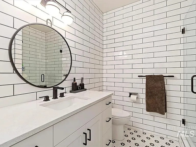 966 W Watersford Dr — Photo 22