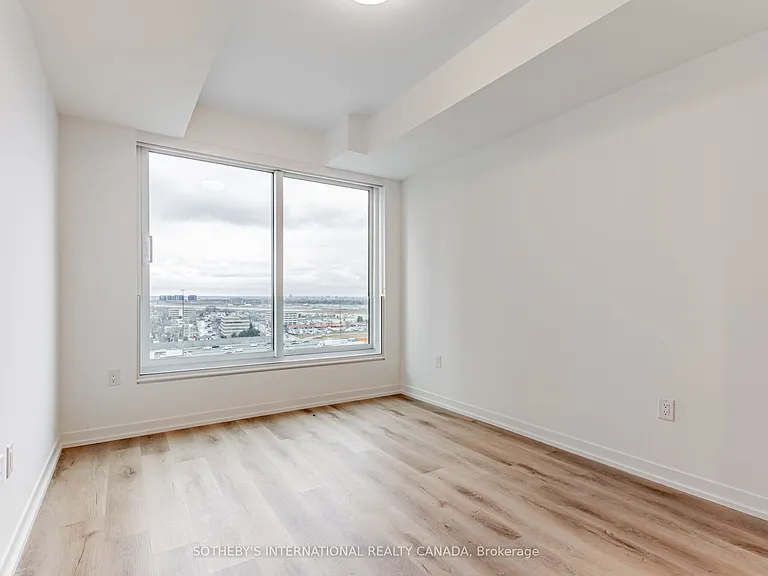 5 York Rd #505 — Photo 6