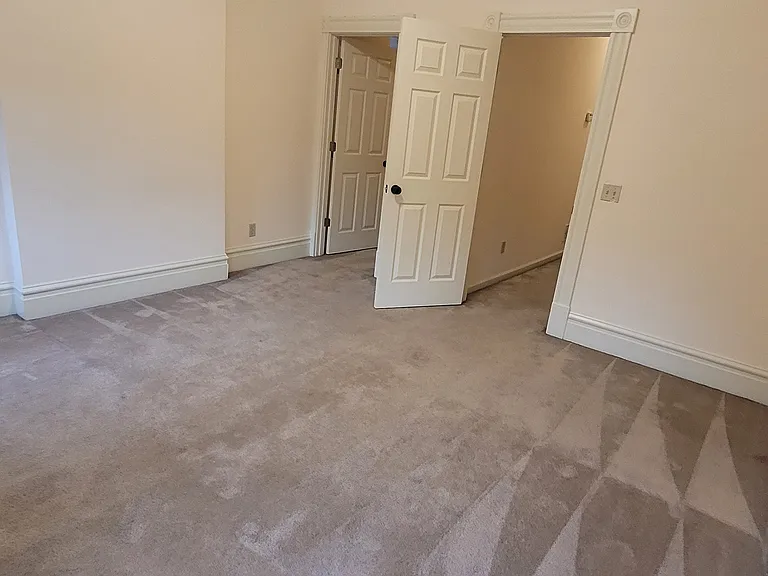 2211 Menard St #A — Photo 31