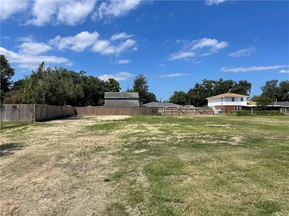 138 Mimosa Ave, Luling, LA 70070