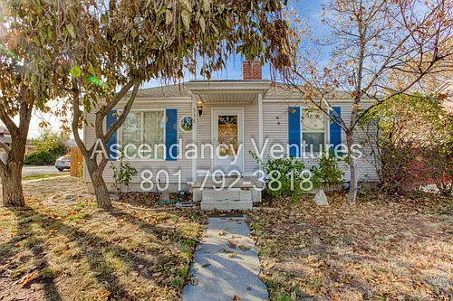 538 S Navajo St Photo 1