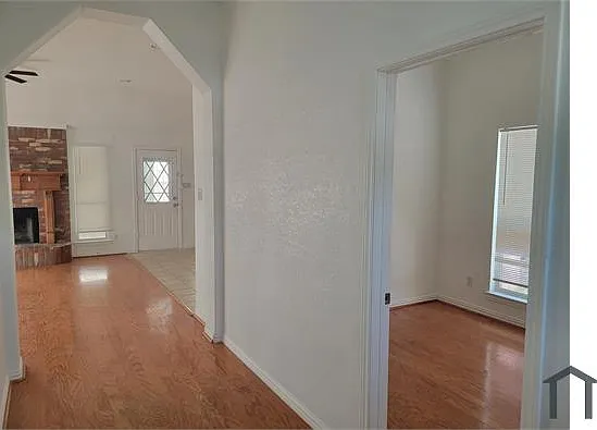 5 bed, 1820 sqft, $3,800 — Photo 4