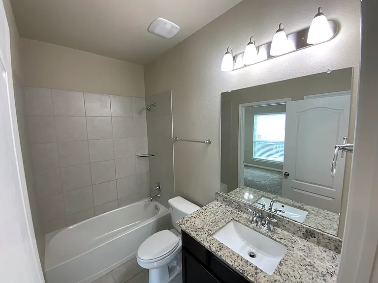 1228 Grand Oak Trl — Photo 6
