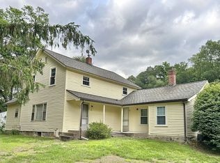 24 Huckleberry Hill Rd, Avon, CT 06001