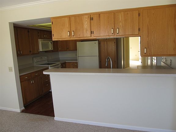 4th image of 827 Hayner Dr #C