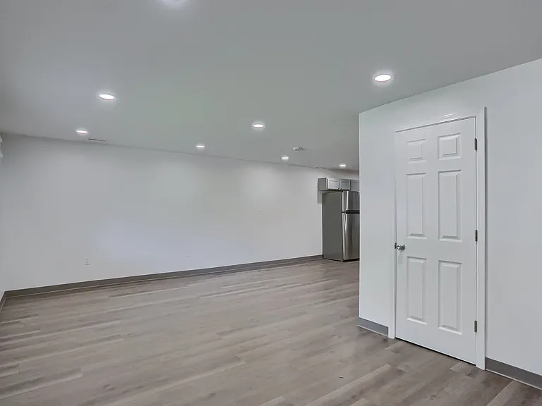 124 Kathleen Dr #2 — Photo 18