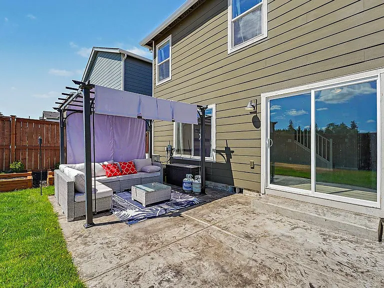 15065 Iverson Loop SE — Photo 41