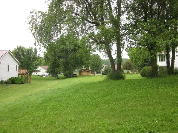940 Lake Summerset Rd, Davis, IL 61019
