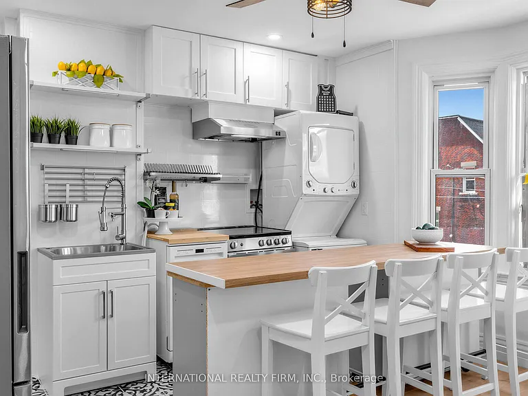 793 Dufferin St #UPPER — Photo 14