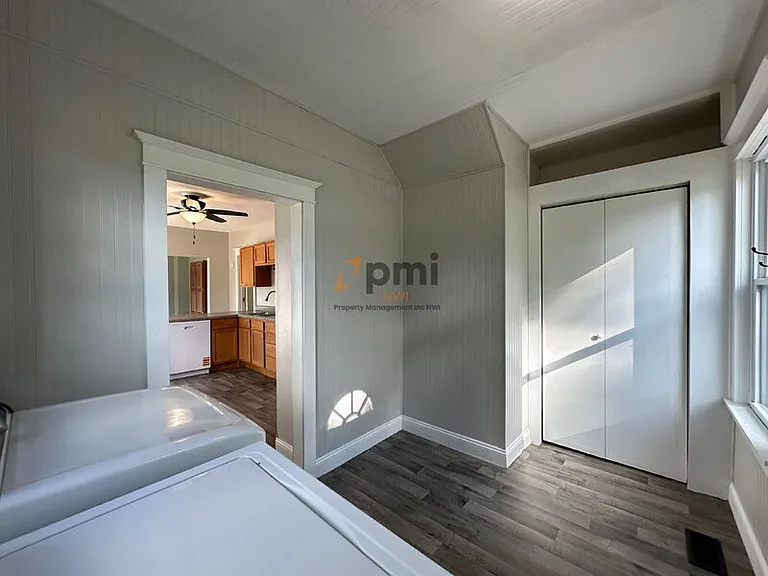 2122 Elston St #A — Photo 5