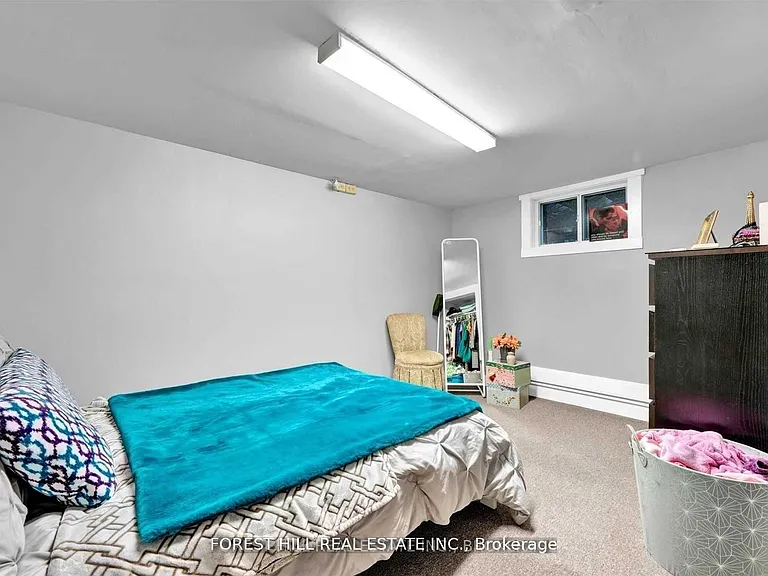 996 Bayview Ave #LOWER — Photo 6