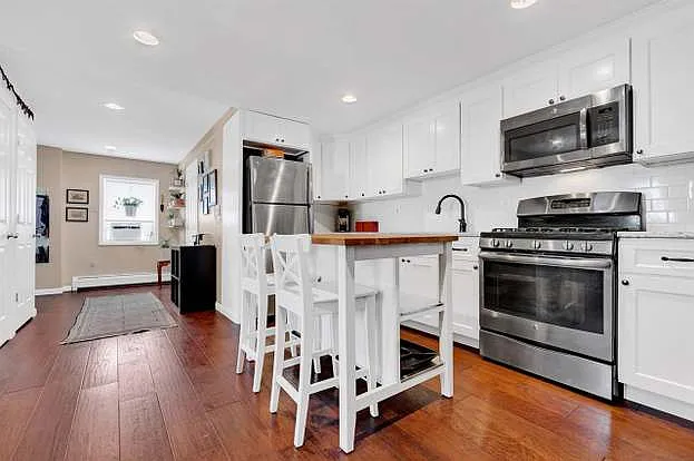 49 Coles St #1 — Photo 35