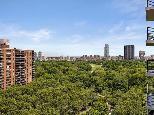 382 Central Park West image 1 of 11