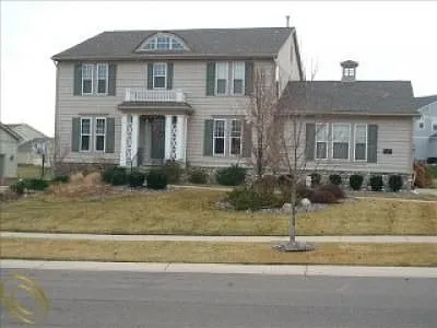 5741 Strawberry Cir photo 1