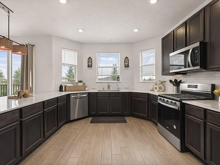 4821 Sun Falls Dr — Photo 10