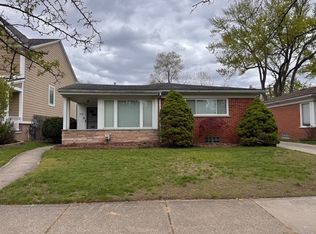 706 E Windemere Ave, Royal Oak, MI 48073