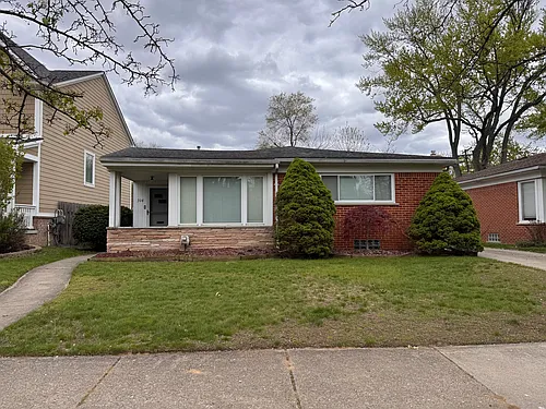 706 E Windemere Ave Photo 1