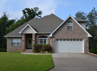 2714 Manuel Dr, Lillian, AL 36549