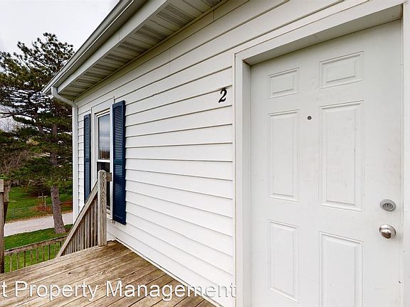 5th image of 5212 Lincoln Way #2