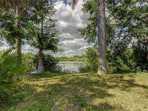 3rd image of 7125 Hamilton Park Blvd