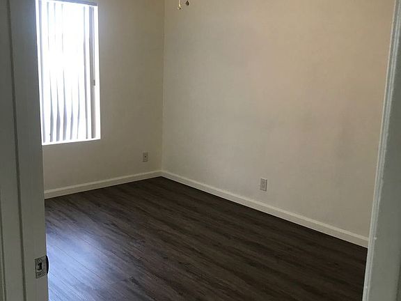 5th image of 1403 F Ave APT 08