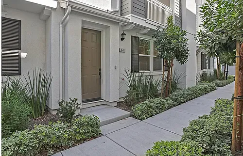 341 Wild Rose Way Photo 1