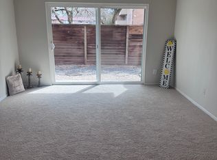 19419 Brassie Pl APT 102, Montgomery Village, MD