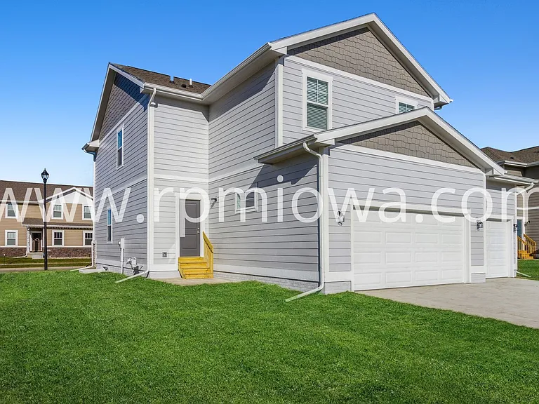 2403 SW 23rd St — Photo 15