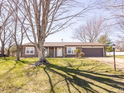 121 Concord Cir, Mascoutah, IL, 62258