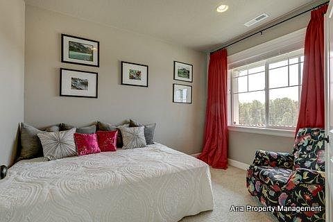 4th image of 7310 NW Oakfern Dr