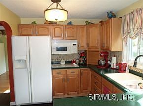 4th image of 262 Oakley Pl