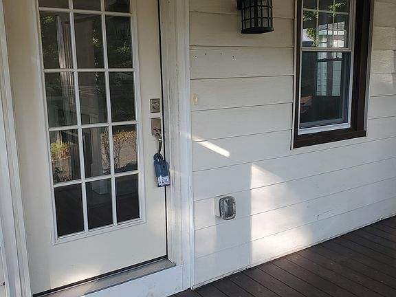 4th image of 25 Hawthorne Ter #25
