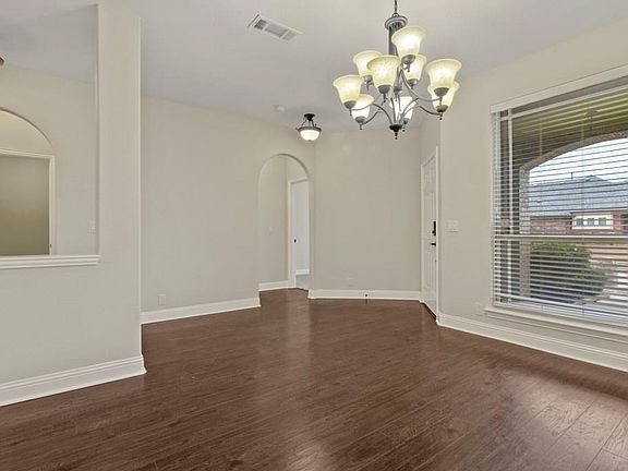 4th image of 316 Salisbury Dr