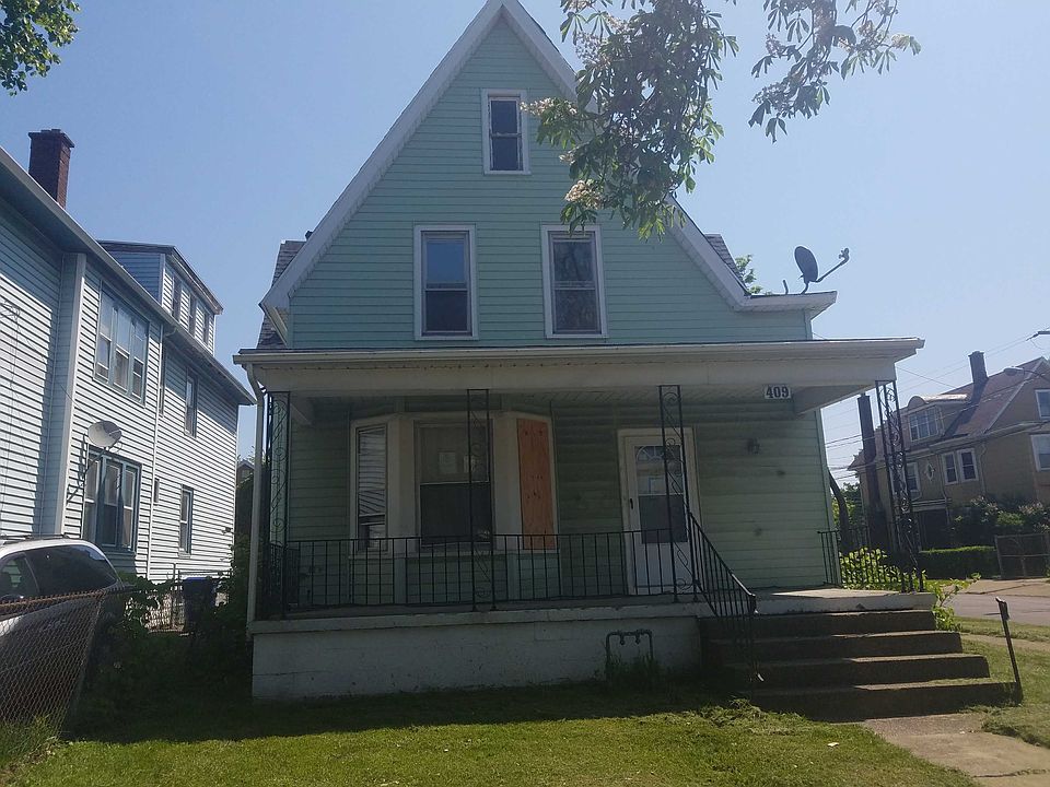 1st image of 409 Dearborn St