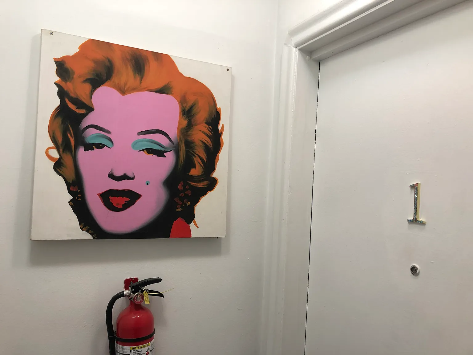 492 College St #1 photo 1