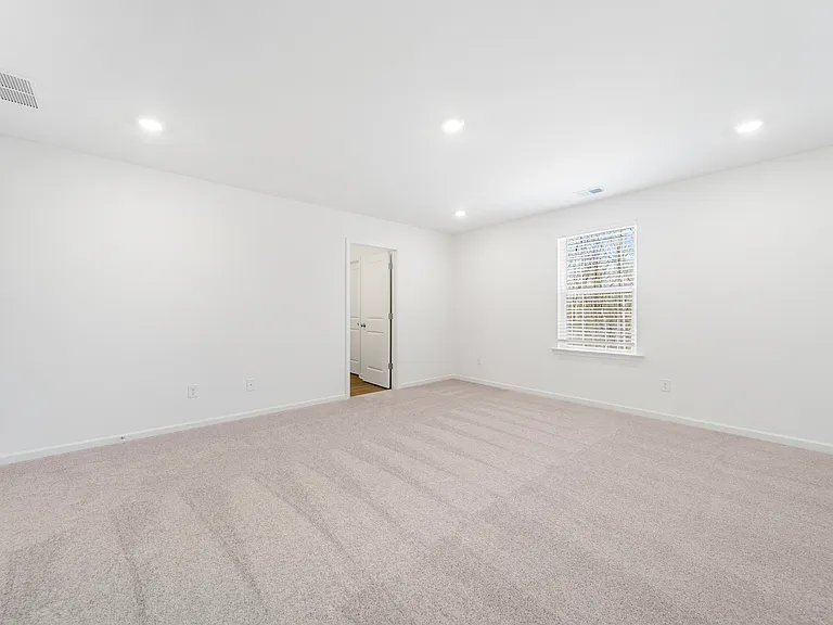 49 Elijah St — Photo 23