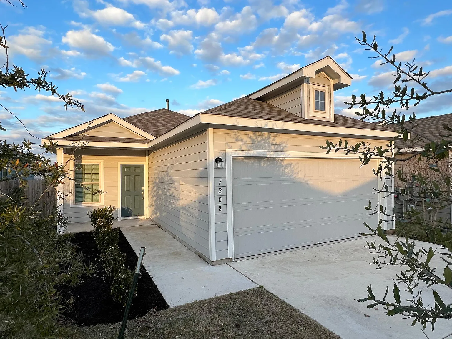 7208 Spirit Hill Rd — Photo 1