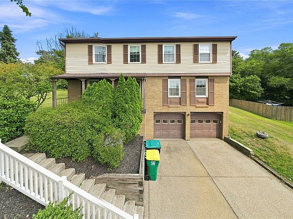 2nd image of 24 Sherman Cir