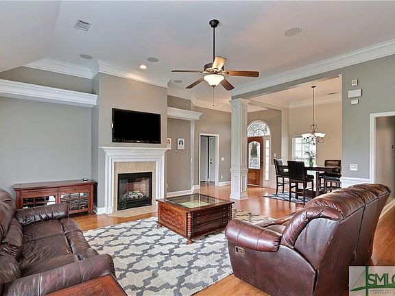 3rd image of 134 Winslow Cir