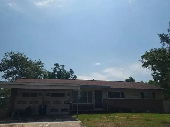 2201 N Berkley Dr, N Little Rock, AR 72118