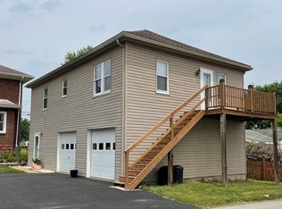 460 1/2 Pike St, Meadow Lands, PA 15347