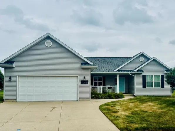 2526 Hickory Cir, Fort Dodge, IA 50501