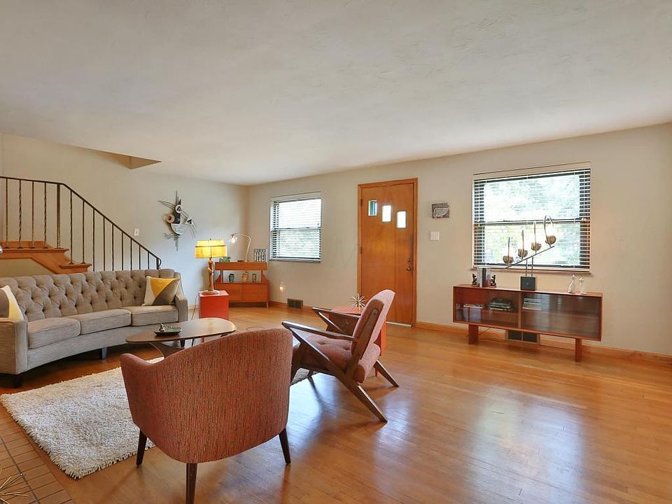 1st image of 305 Glenmont Ave